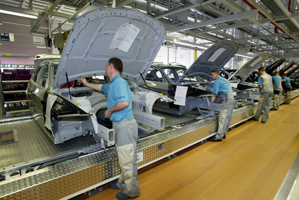 Unul dintre marii producatori auto din Germania va deschide o fabrica in Romania