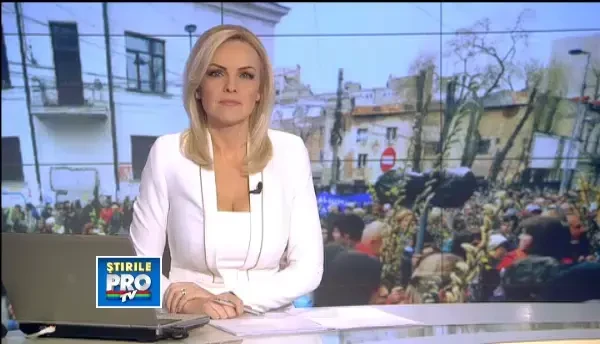 Procesiune catolica in Bucuresti, in ziua de Florii.Peste 3.000 de credinciosi au luat parte la mars