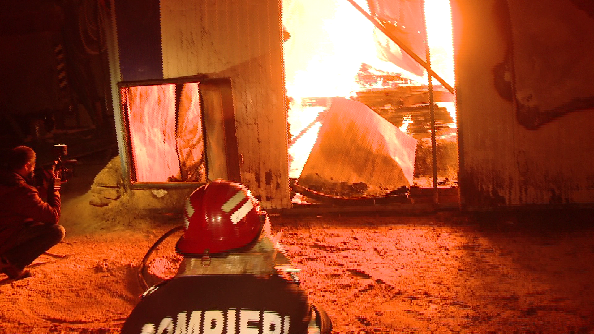 Doar o ruina a mai ramas din casa unei familii din judetul Cluj