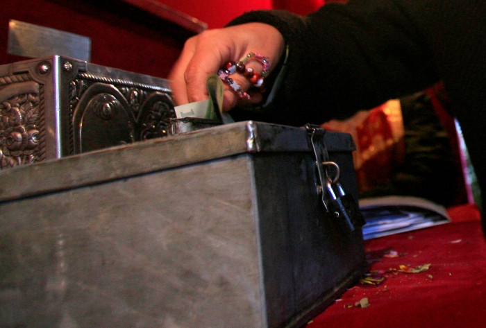 Cutia milei de la o biserică din Capitală, spartă în noaptea de Revelion