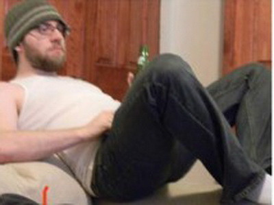 "Iubita m-a parasit. Nu mai are ce sa faca cu mine". Cum arata barbatul la 10 luni dupa aceasta poza