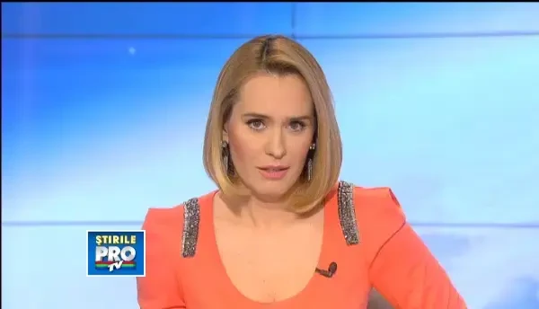 O fetita de 2 ani, salvata in ultima clipa de medicii chinezi, dupa ce a inghitit o moneda