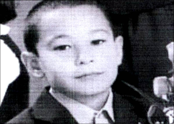 Un baietel de 7 ani a supravietuit trei nopti gerului siberian multumita unui caine fara stapan