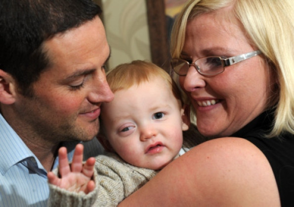 A vazut ca ochiul copilului ei straluceste. A avut un soc cand a aflat cauza