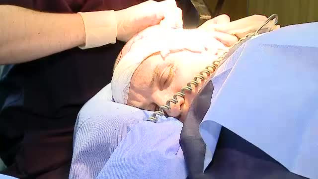 Mihai Traistariu, pe masa de operatie. A suportat peste 10.000 de intepaturi: "Ma simt beton"