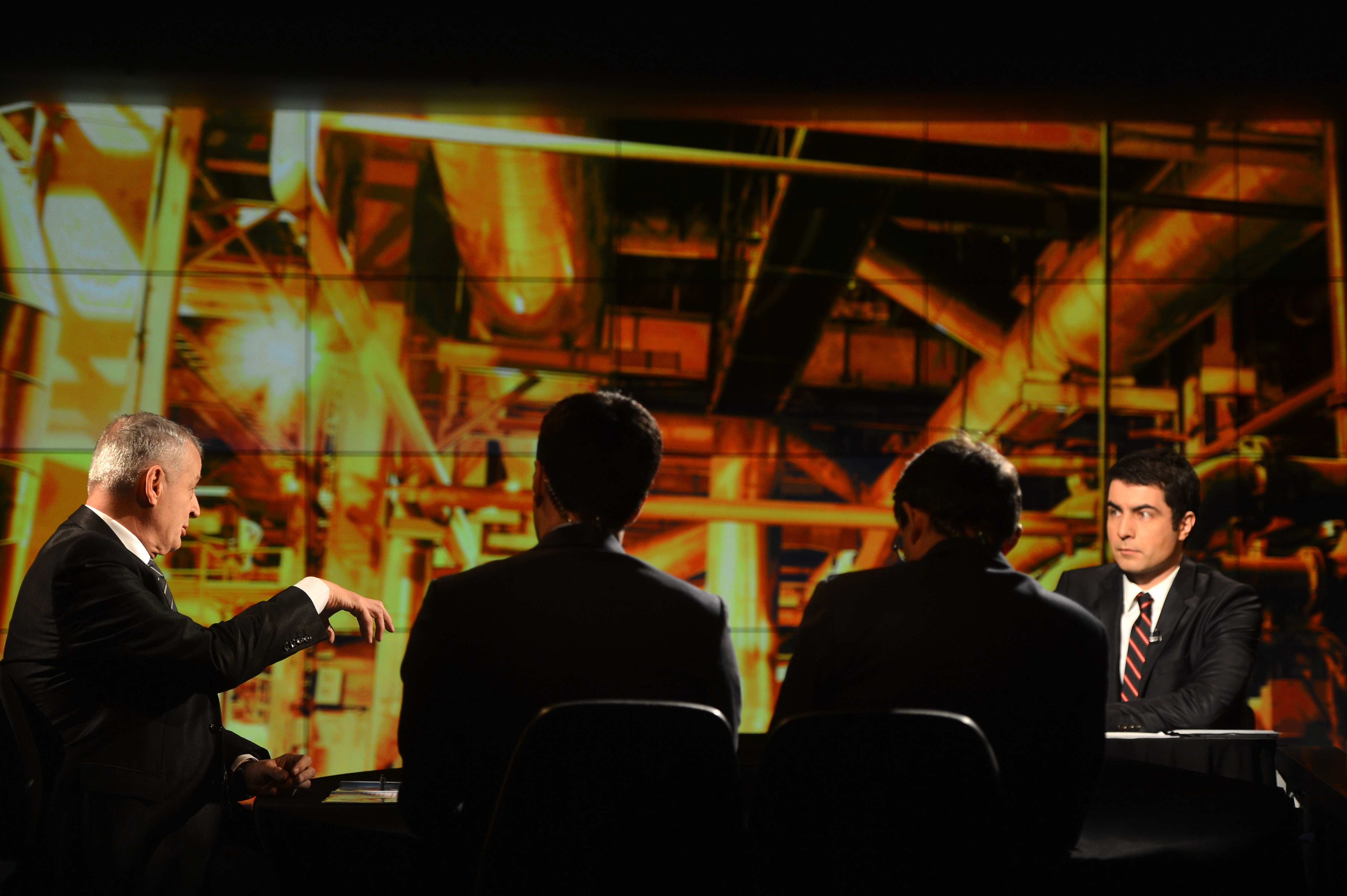 Sorin Oprescu vrea sa fie primar pana in 2020. Cum ii ironizeaza pe Basescu si pe cei din USL