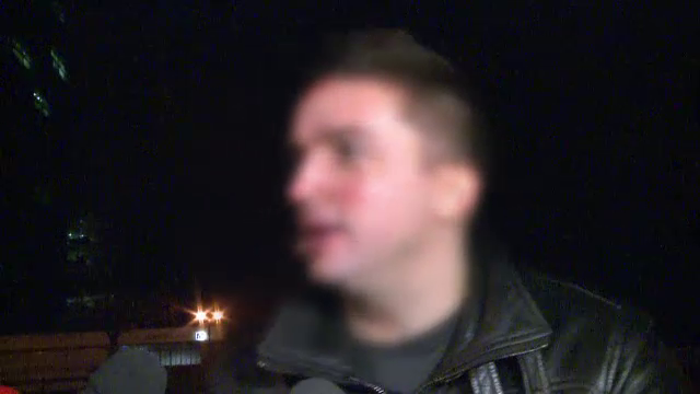 Replica acestui sofer baut din Bucuresti in fata politistilor, intrebat de ce nu a oprit la semnal