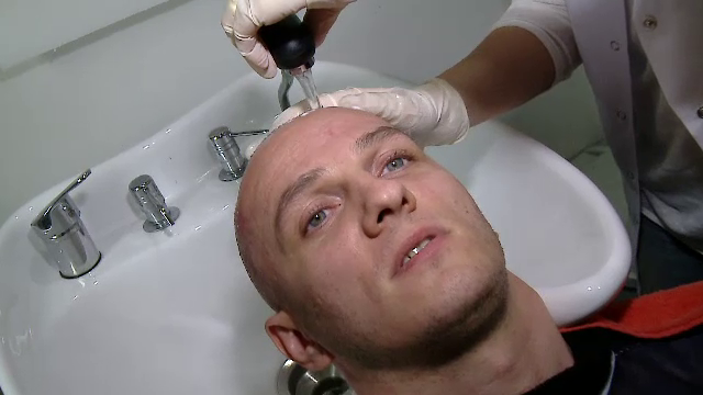 Mihai Traistariu, prima aparitie publica dupa operatia de transplant de par. Cum arata acum. FOTO