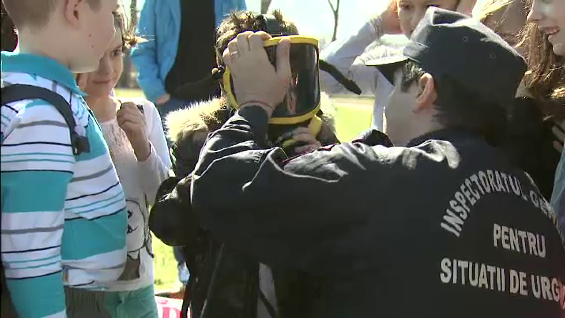 Sute de politisti din Alba vor interactiona cu elevii in cadrul saptamanii prevenirii criminalitatii