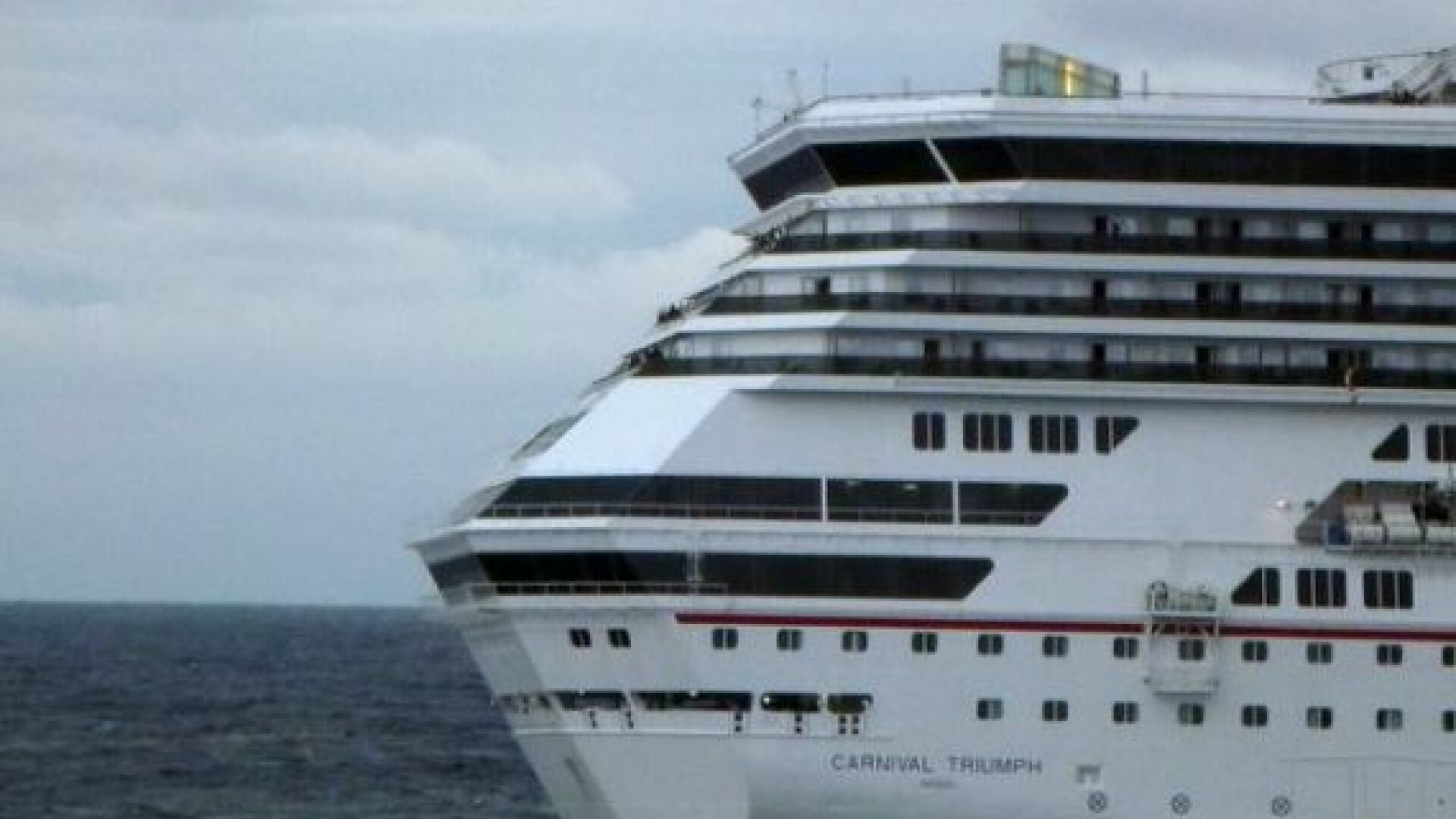 Cat costa o coaziera pe cel mai luxos vas din lume si cati romani isi permit o vacanta aici