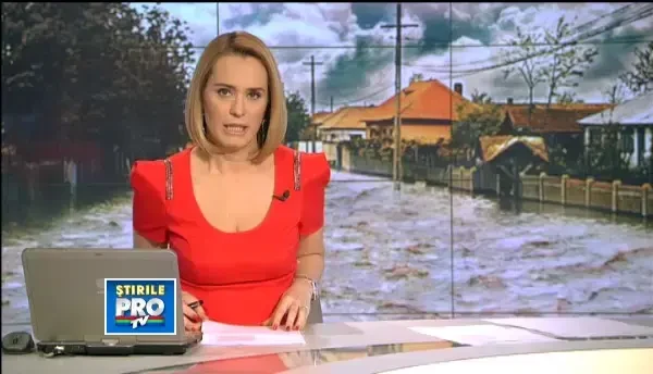 Codul portocaliu de inundatii pe raul Crasna, prelungit pana marti. In Arad, un sat intreg balteste