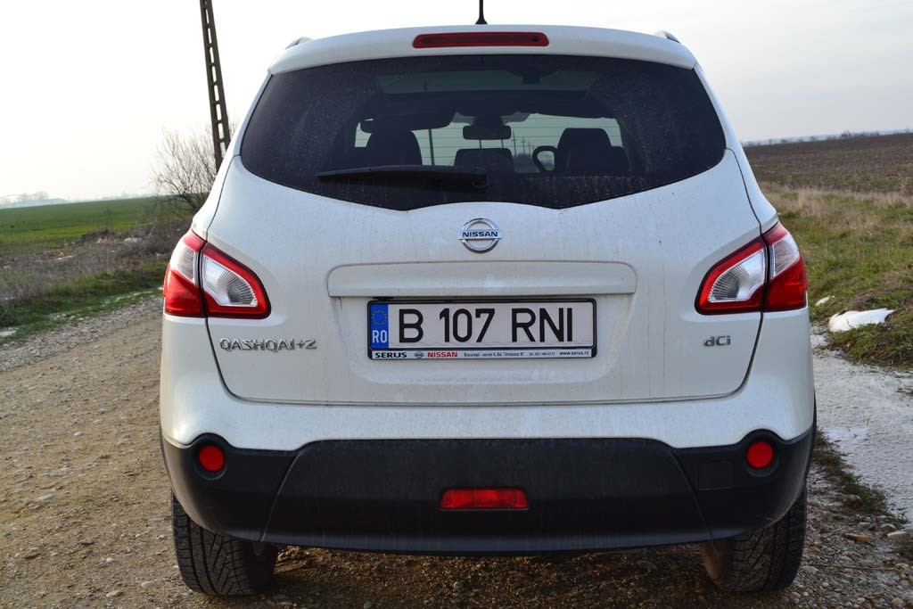 Nissan Qashqai +2 - 23