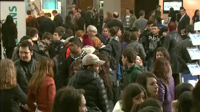 150 de locuri de munca puse la bataie pentru studentii din Sibiu