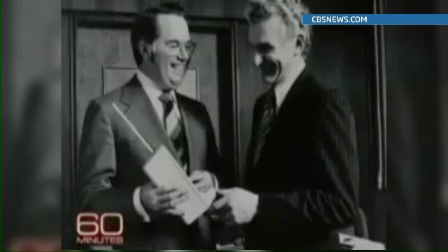 Telefonul mobil implineste 40 de ani. Cum arata "DynaTAC", primul celular, care cantarea peste 1 kg