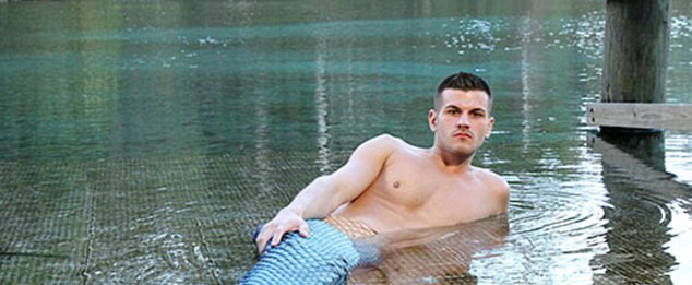 Are un fizic de invidiat, insa femeile rad cand il vad. Obsesia bizara a unui american