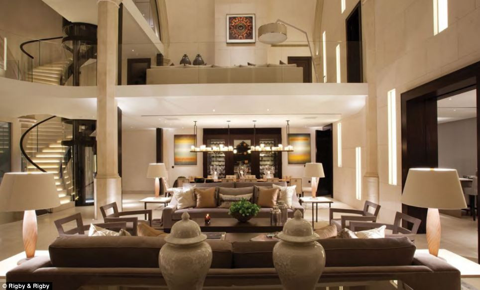 Ai idee cum arata cladirea asta la exterior? A devenit una dintre cele mai scumpe locuinte din Londra! FOTO