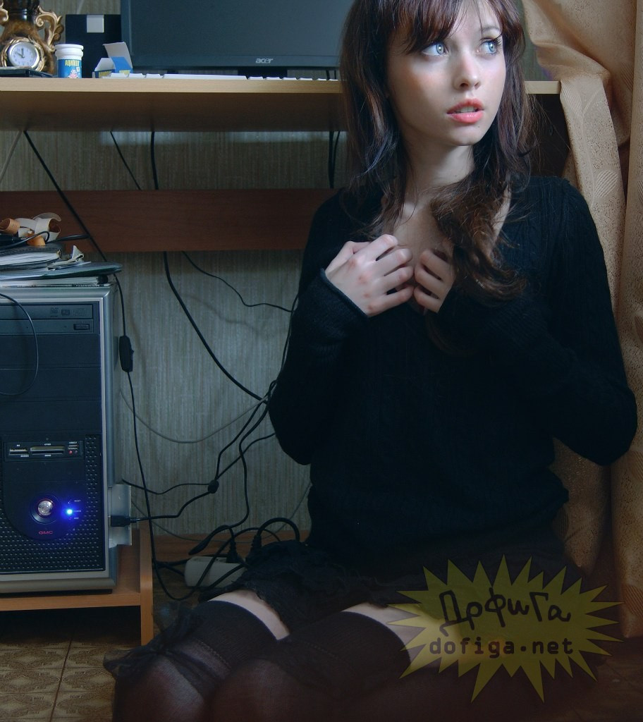 Este atat de frumoasa incat toti barbatii o admira. Totul se schimba cand renunta la haine