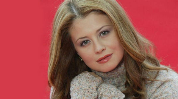 Corina Danila a iesit in lume dupa o pauza de patru ani