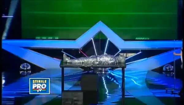 ROMANII AU TALENT, sezonul 3. Mihai Dobirceanu l-a surprins placut pe Mihai Petre cu dansul sau