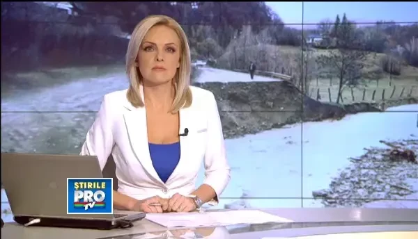 Dunarea a rupt mai multe diguri in Tulcea. Zeci de familii asteapta cu spaima ce urmeaza