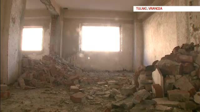 proiecte la tara, cladiri neterminate, noroi, RTI - 8