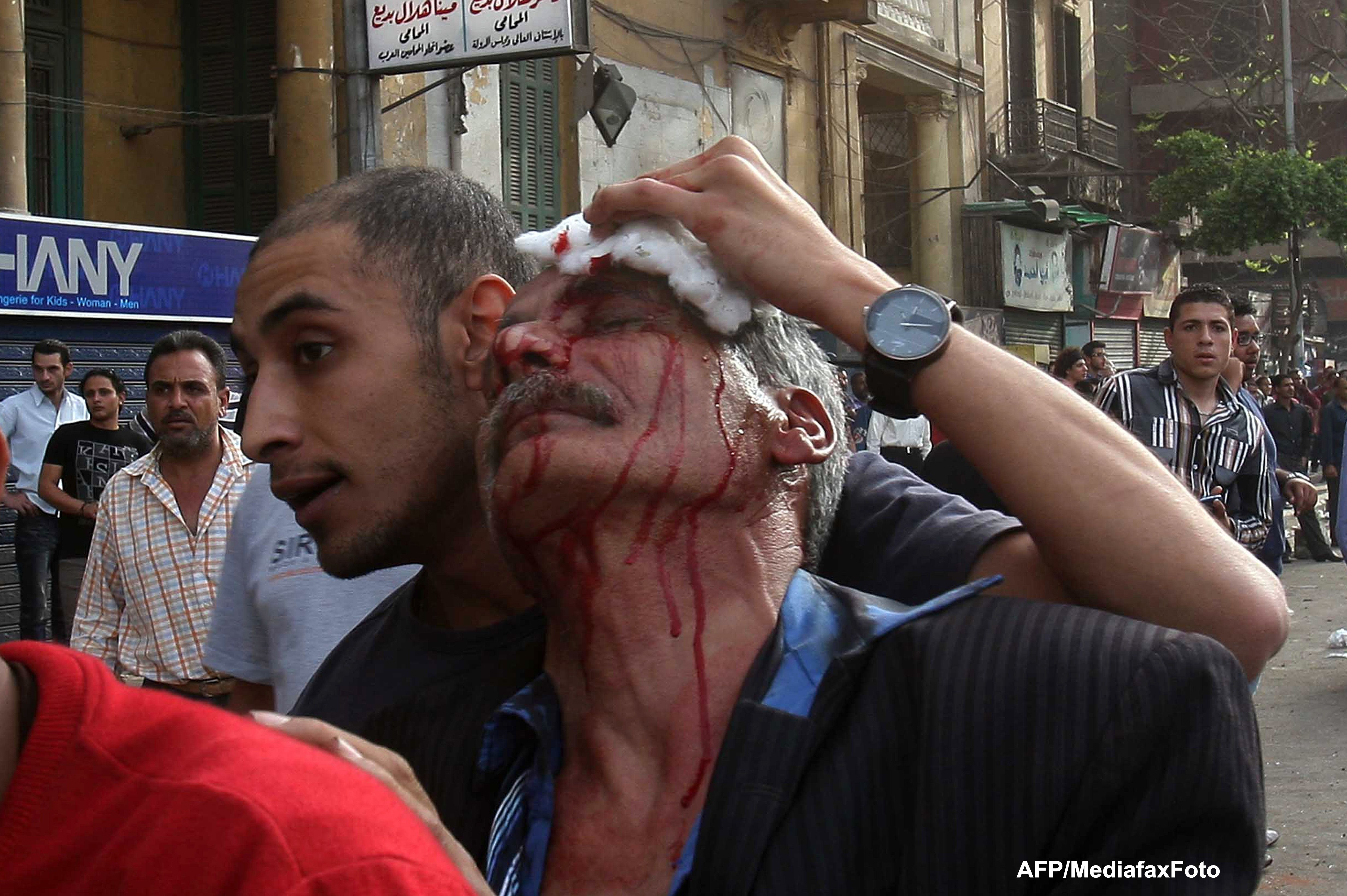 Confruntari violente intre crestini si musulmani la Cairo. O persoana a fost ucisa