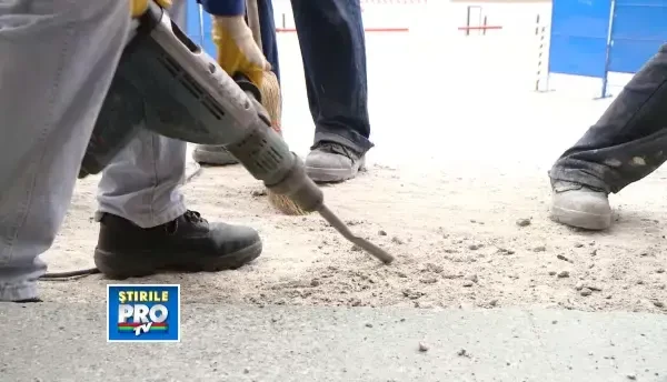 Treptele Catedralei Mitropolitane, reabilitate cu 100.000 de euro. Primaria da jumatate din suma