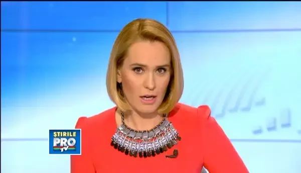 Scandal in doua comune din Vaslui.Enoriasii si-au aparat preotii evacuati de autoritati din biserica