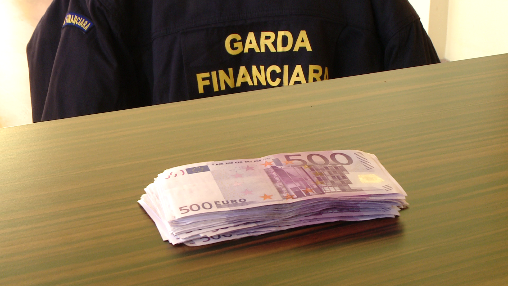 Controale la casele de schimb valutar din Timisoara. A fost confiscata suma de 30.000 de euro