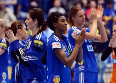 Oltchim a invins echipa Gyor ETO, scor 25-24, dar a ratat calificarea in finala Ligii Campionilor