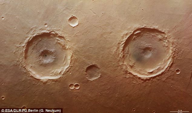 cratere pe Marte