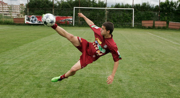 Clau-gol creste noul Kapetanos