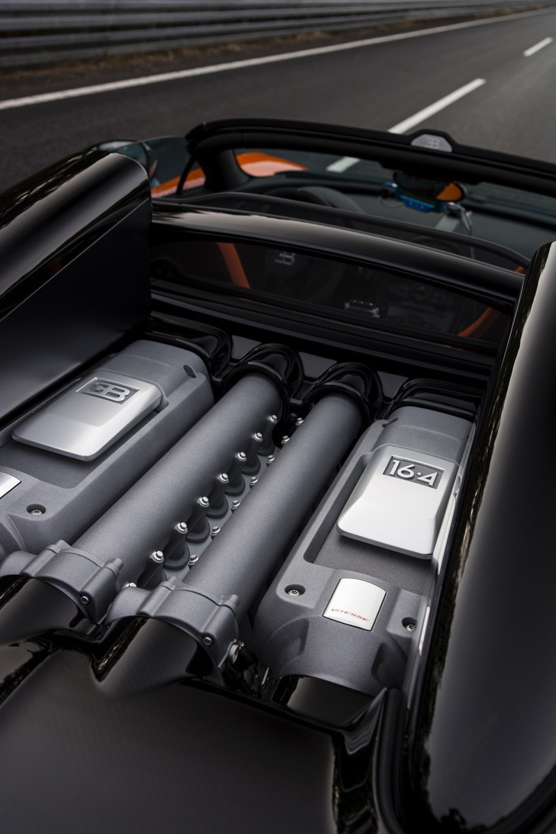 Asa arata cea mai rapida decapotabila de pe Pamant!