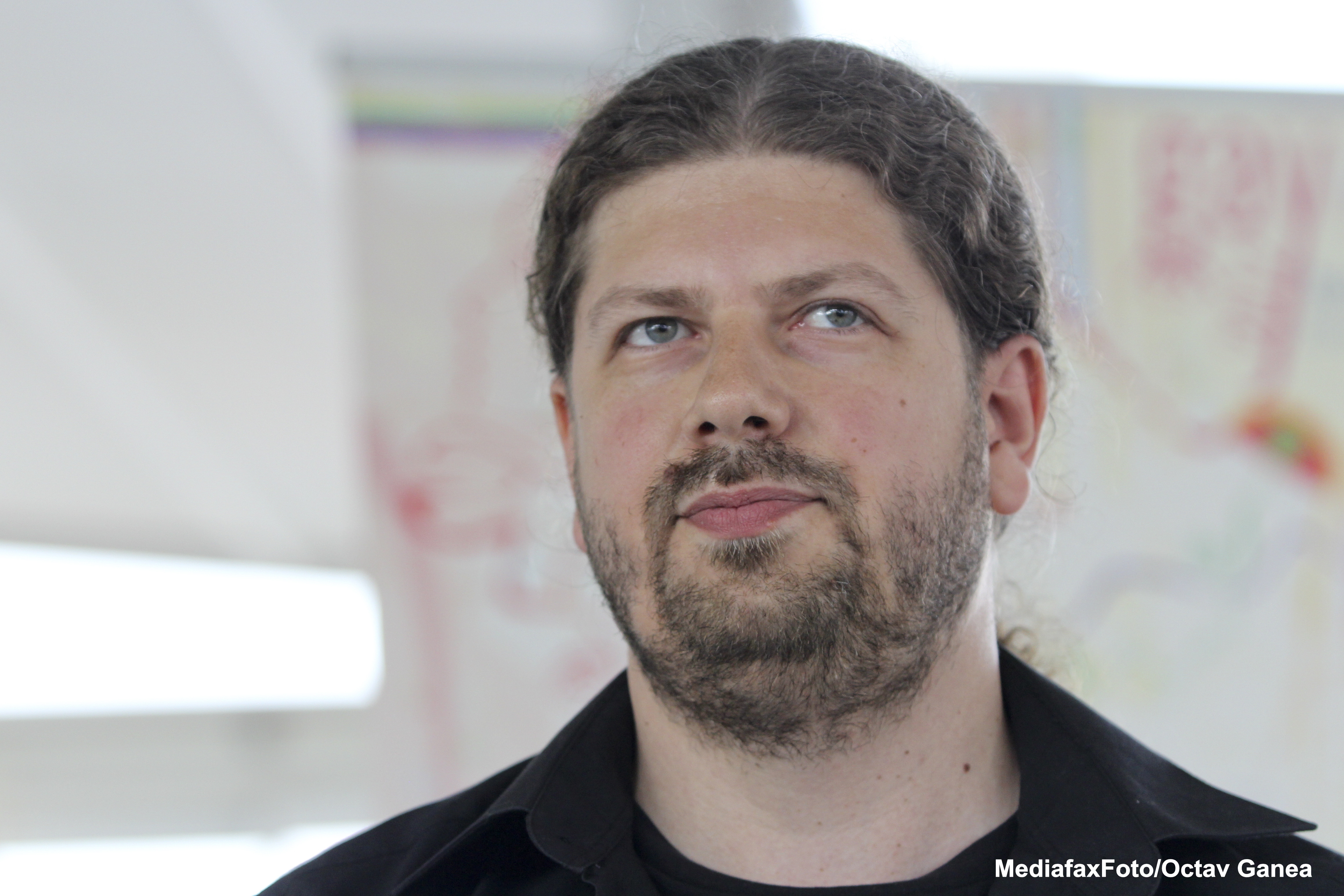 Senatorii au respins proiectul prin care Remus Cernea cerea "umanitate pentru delfini". Cum a fost ironizat parlamentarul