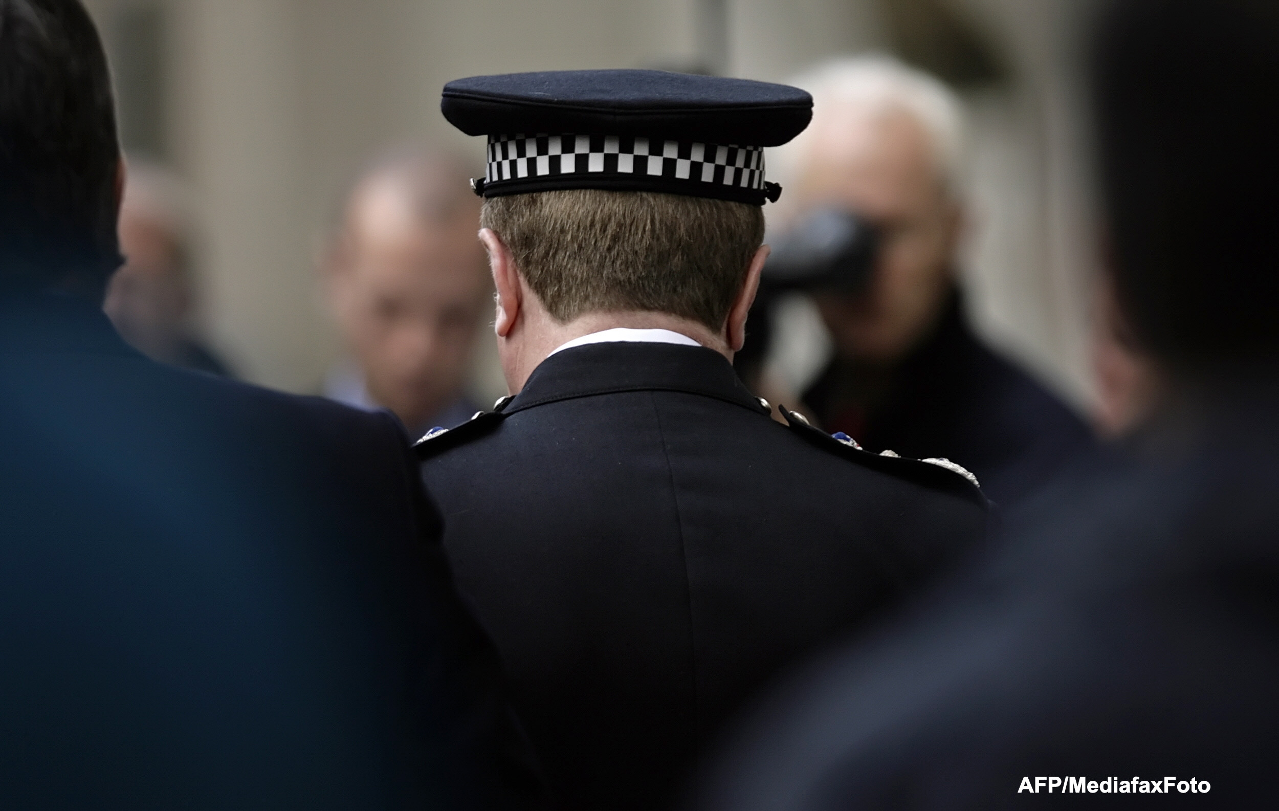 Bază de date a Poliției londoneze, accesată de hackeri. Ce date importante au fost expuse