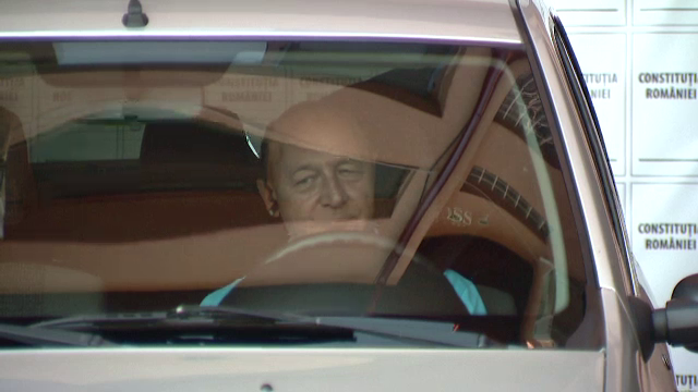 Filmul accidentului auto in care a fost implicat presedintele Traian Basescu pe DN1