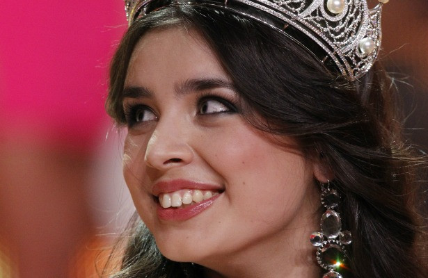 Scandalul in care este implicata Miss Rusia. De ce sunt oamenii nemultumiti ca a castigat. VIDEO