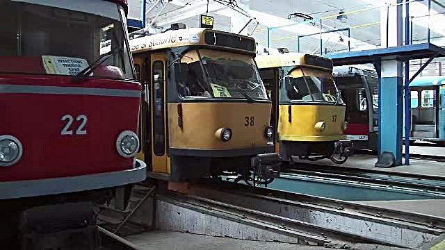 In Germania sta la muzeu, iar in Oradea transporta calatori. Tramvaiul vechi de 40 de ani