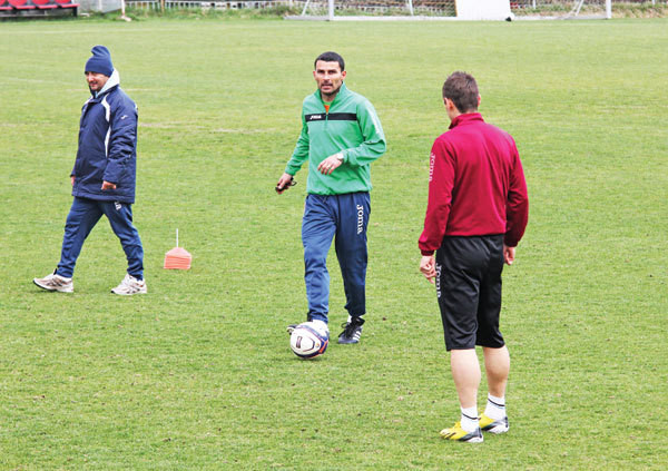Trica, peste Costa, Mandorlini, Andone si Uhrin