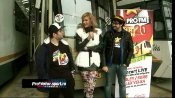 Iata cum arata tramvaiul in care canta Similey, Sore si Velea la 20 de ani de Pro FM. AZI!