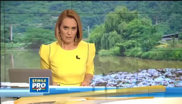 Dunarea, in pragul unui dezastru ecologic. Luciul apei nu se mai vede din cauza deseurilor