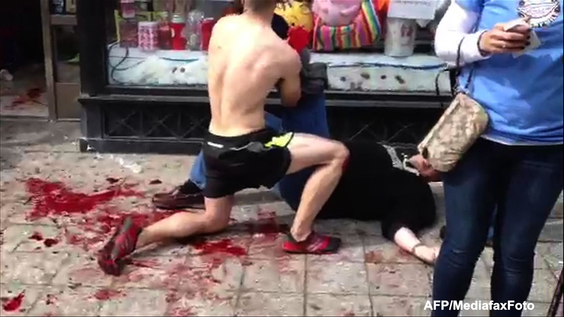 VIDEO cu momentele in care au explodat cele 2 bombe in Boston. FBI le considera "atacuri teroriste"