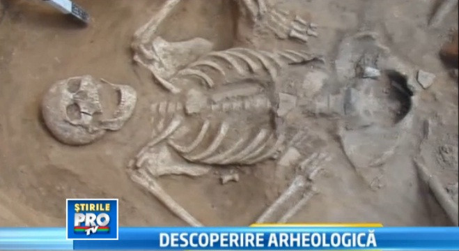 Descoperire istorica in Satu Mare: arheologii au gasit scheletul unui urias preistoric. VIDEO