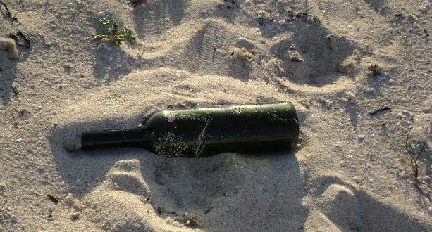 A aruncat o sticla cu un mesaj in Canada si au gasit-o dupa 28 de ani in Croatia: Ce continea mesajul