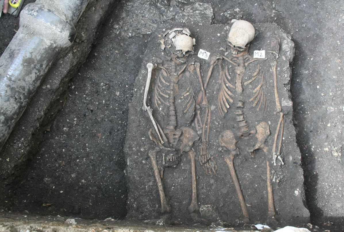 ”Parcul Morților”. Descoperire macabră sub un loc de joacă din Polonia