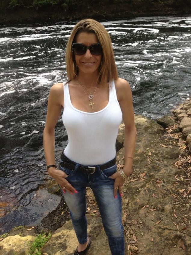 O femeie din SUA, arestata dupa ce s-a aflat ce a facut cu doi tineri in varsta de 13 si 17 ani