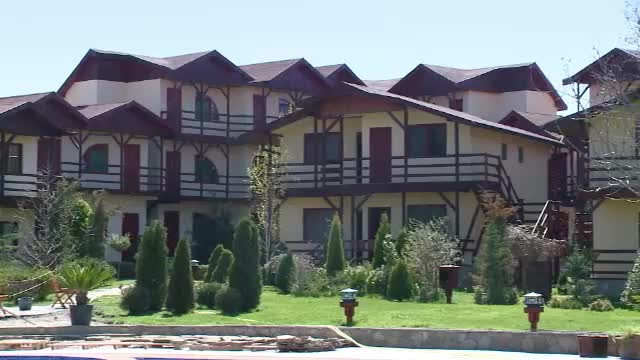 1 Mai. Desi pretul unei camere ajunge si la 400 de lei in Vama Veche, au ramas putine locuri libere