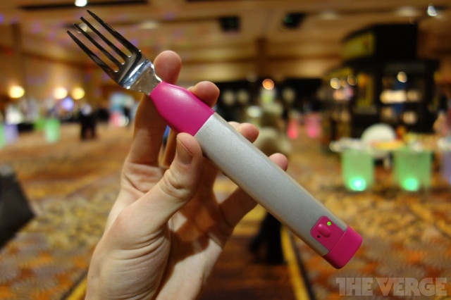 La ce foloseste furculita vibratoare: VIDEO