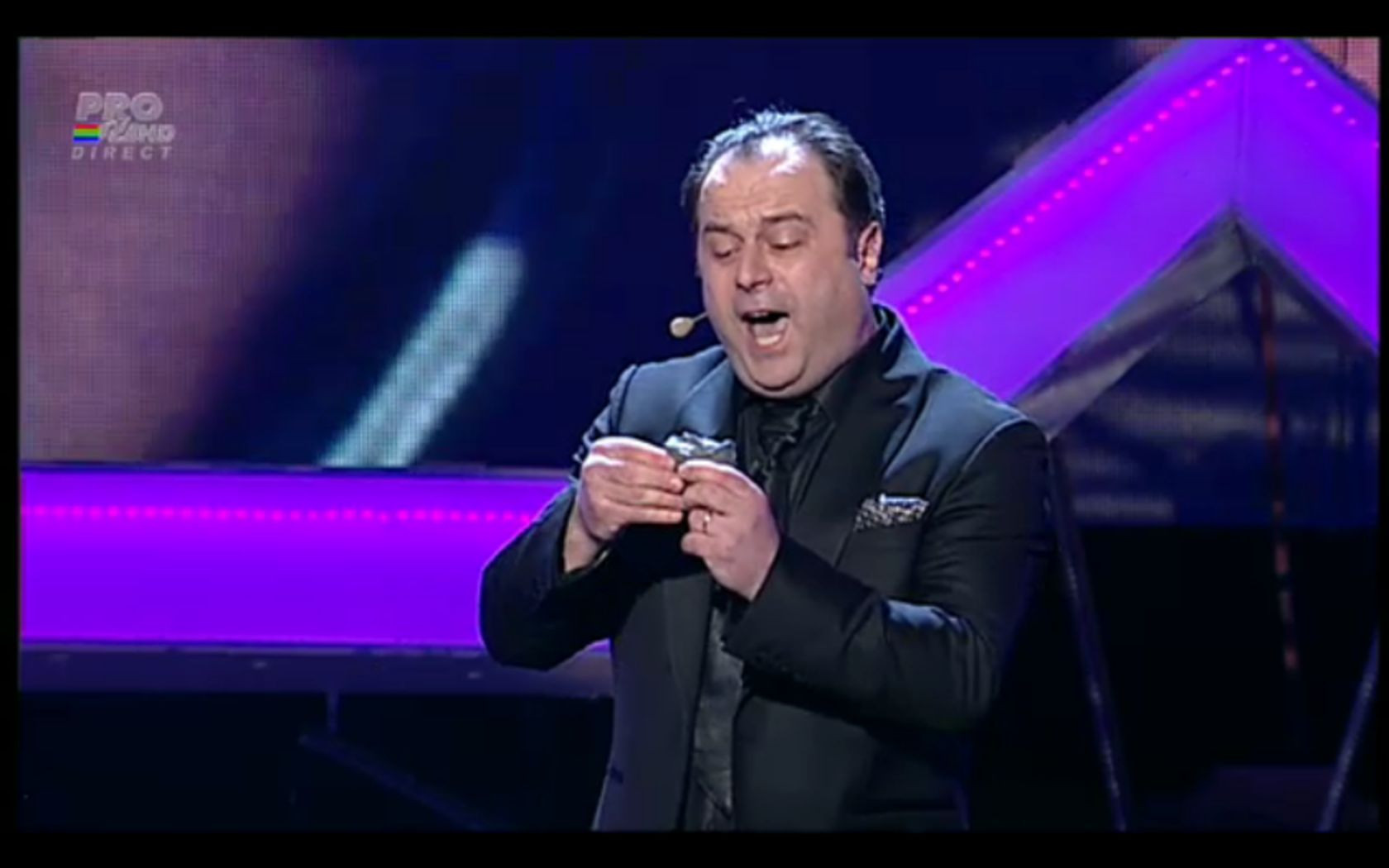 ROMANII AU TALENT, a treia semifinala. Sorin Ursan a fost aplaudat la scena deschisa de public