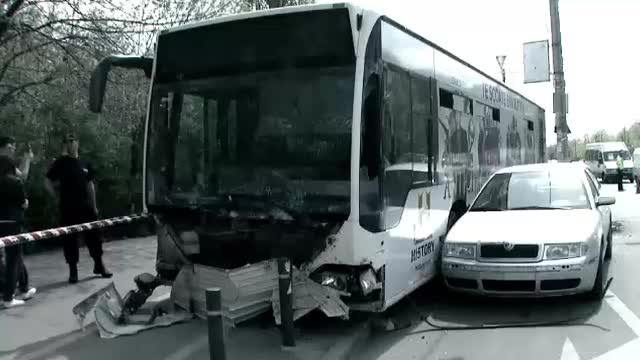 Soferul RATB care a provocat un accident ar avea probleme cardiace.Gestul salvator pe care l-a facut